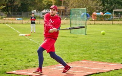 Závěrečný slowpitch turnaj klepe na dvěře